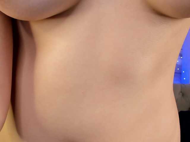 Pink-Freya live cam on BongaCams