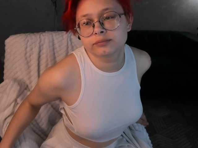 Pink-Freya live cam on BongaCams