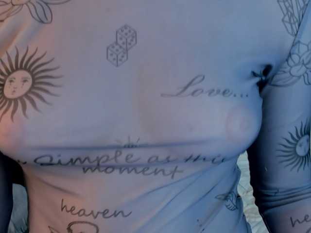 Pink-Freya live cam on BongaCams
