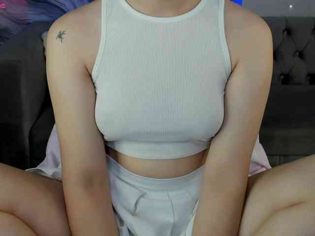 Pink-Freya webcam