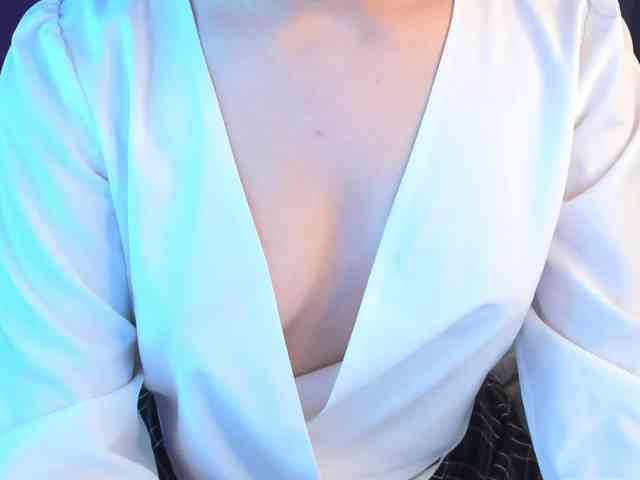 Pink-Freya webcam