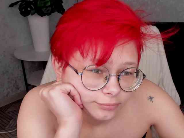 Pink-Freya webcam