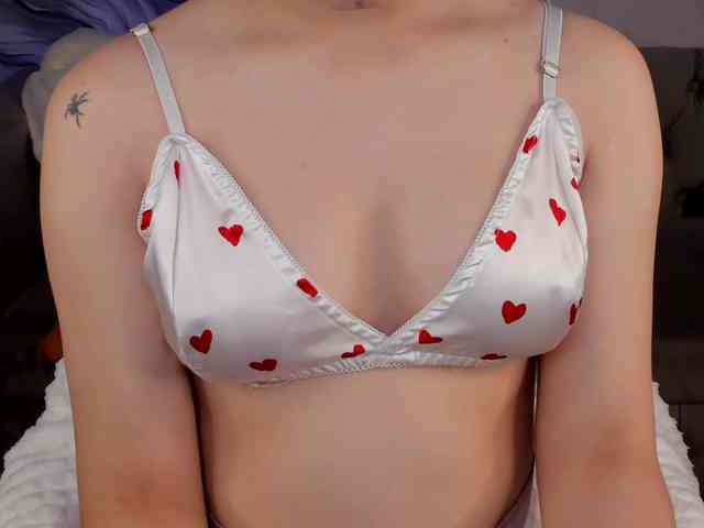 Pink-Freya webcam