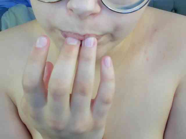 Pink-Freya webcam