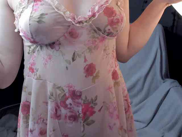 Pink-Freya webcam