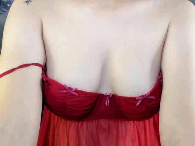 Pink-Freya webcam