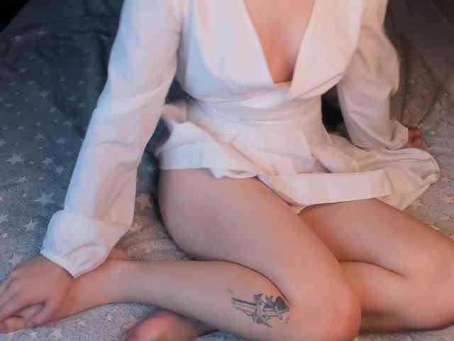Pink-Freya webcam