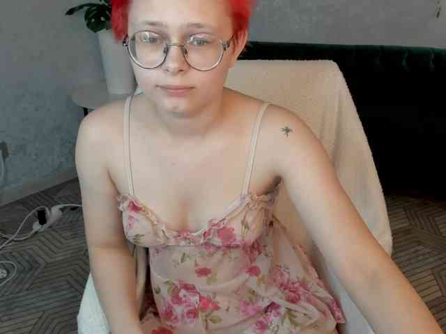Pink-Freya webcam