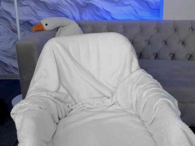 Pink-Freya webcam