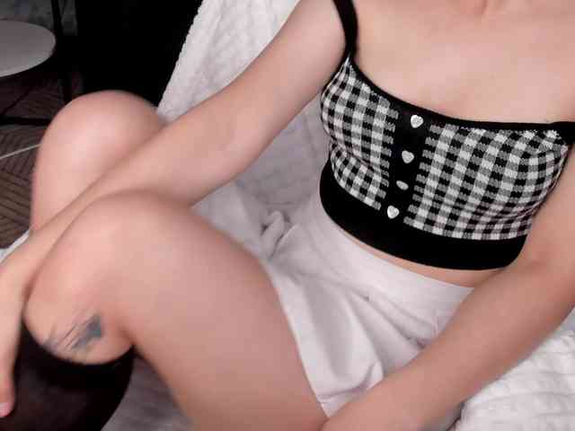 Pink-Freya webcam