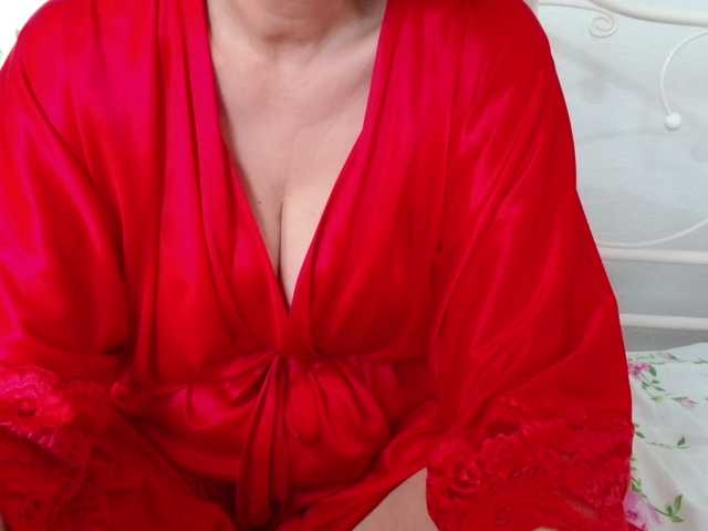 MadaM1 live cam on BongaCams