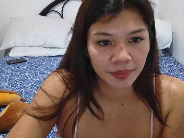 Cutiebabes Live Webcam on BongaCams