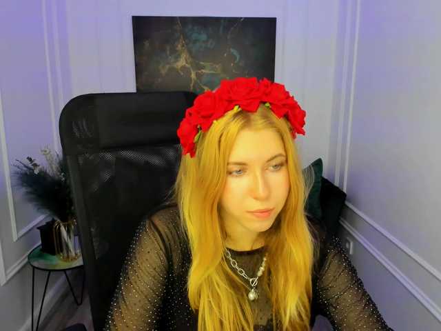 SaraMuger live cam preview