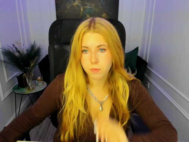 SaraMuger live cam on BongaCams