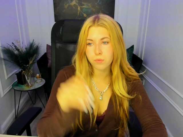 SaraMuger live cam on BongaCams