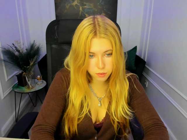 SaraMuger live cam on BongaCams