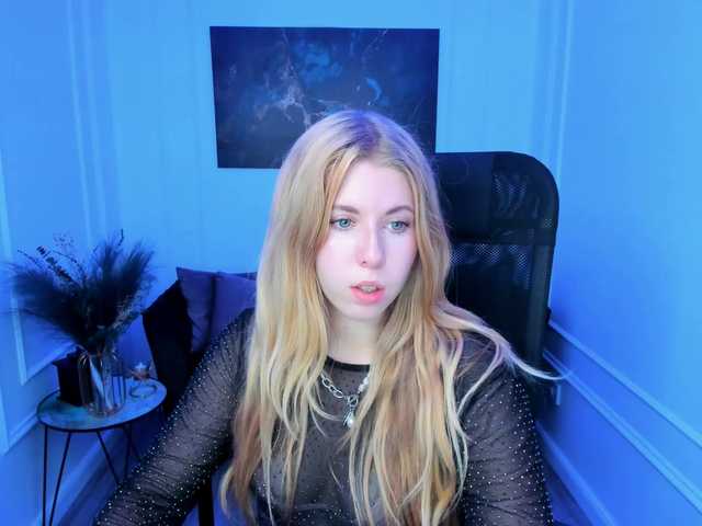 SaraMuger live cam on BongaCams