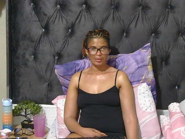 Bianca live cam on BongaCams