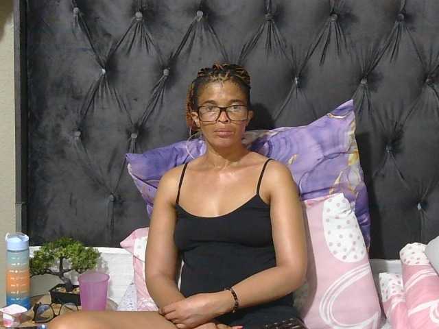 Bianca live cam on BongaCams