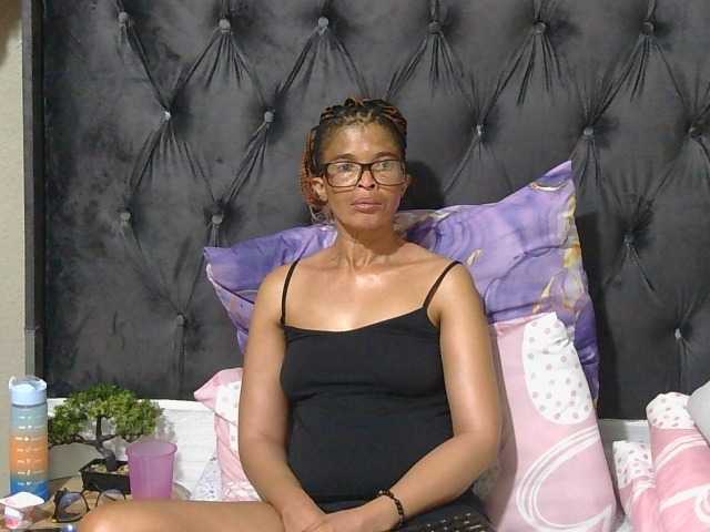 Bianca live cam on BongaCams
