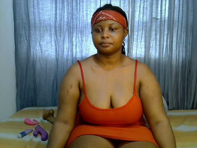 Prettyj live cam on BongaCams