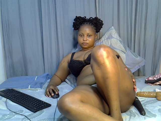 Prettyj live cam on BongaCams