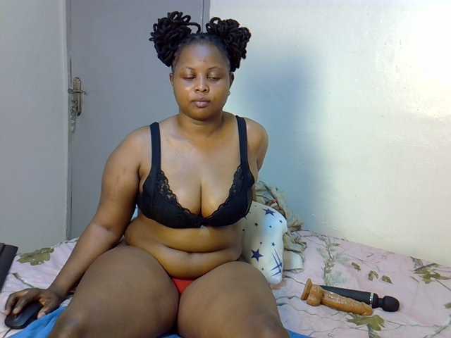 Prettyj live cam on BongaCams