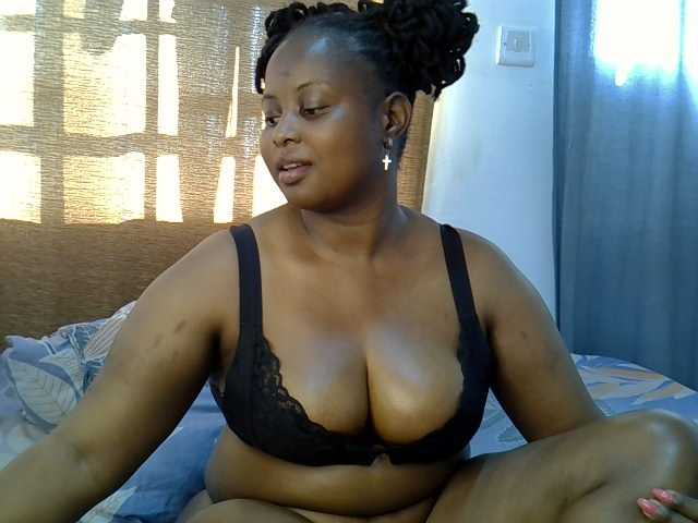 Prettyj live cam on BongaCams