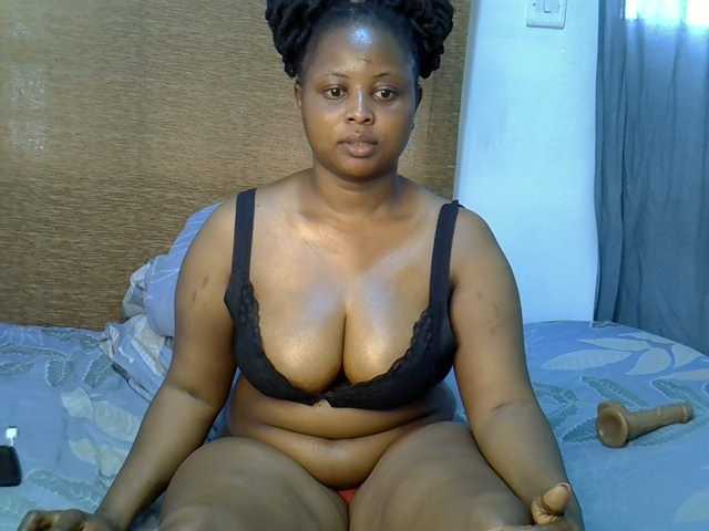 Prettyj live cam on BongaCams