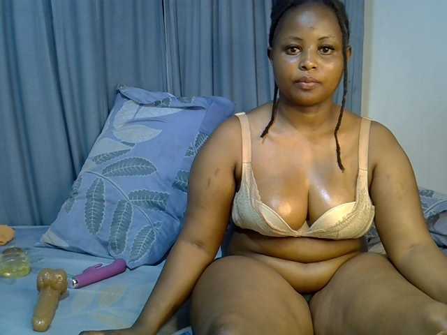 Prettyj live cam on BongaCams