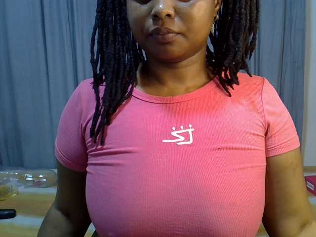 Prettyj live cam on BongaCams