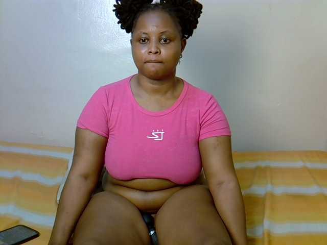 Prettyj live cam on BongaCams