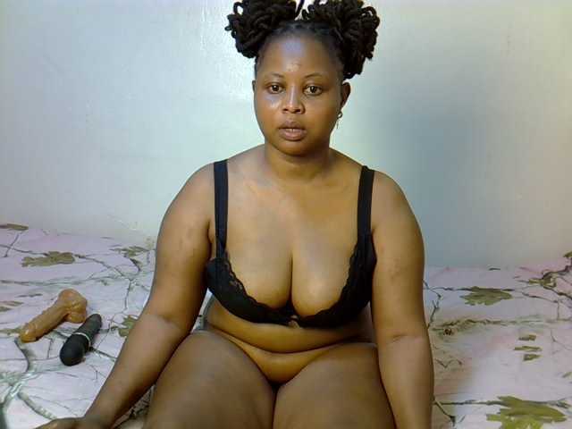 Prettyj live cam on BongaCams