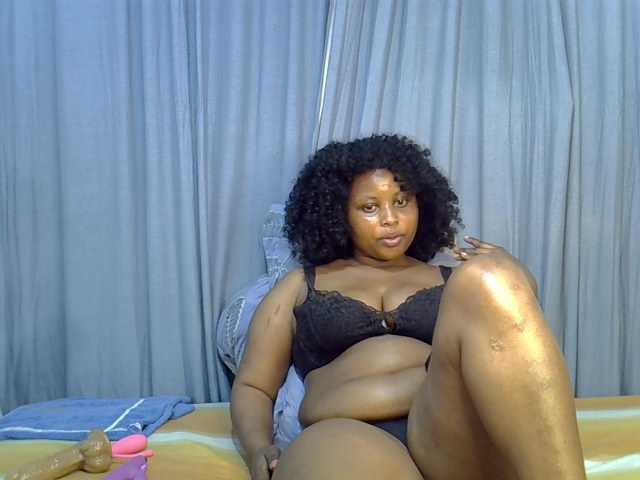 Prettyj live cam preview