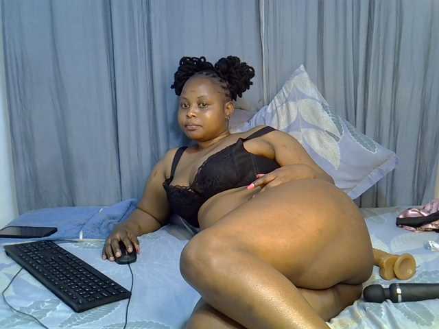 Prettyj live cam on BongaCams