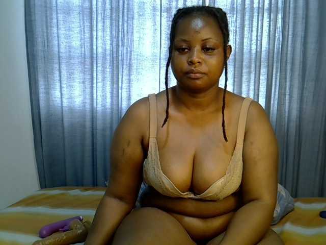 Prettyj live cam on BongaCams