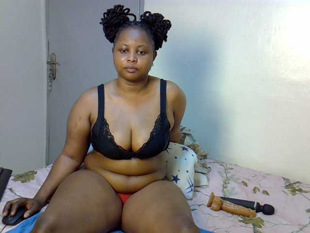 Prettyj live cam on BongaCams