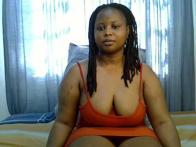 Prettyj live cam on BongaCams