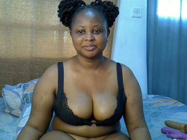 Prettyj live cam on BongaCams