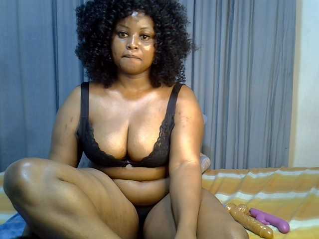 Prettyj live cam on BongaCams