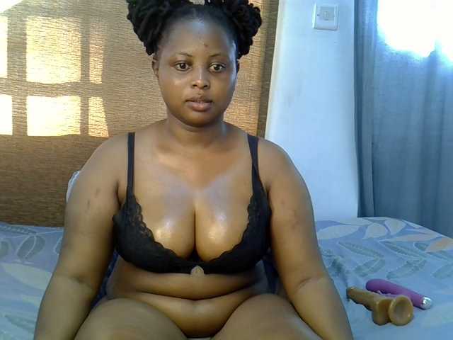 Prettyj live cam on BongaCams