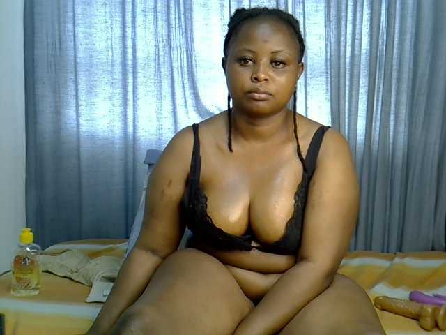 Prettyj live cam on BongaCams