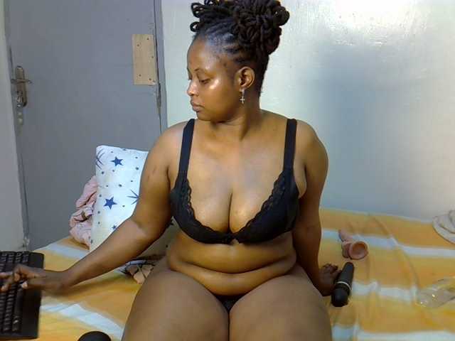 Prettyj live cam on BongaCams