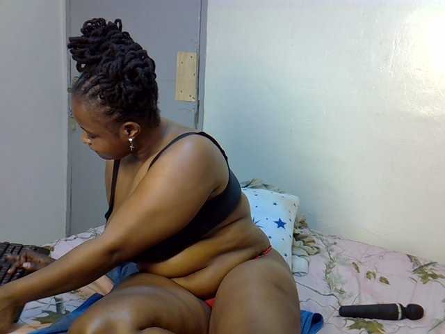 Prettyj live cam on BongaCams