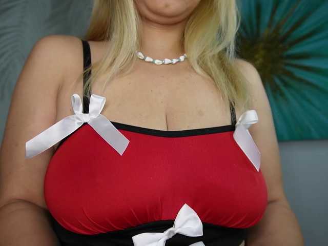 CandyRushhh live cam on BongaCams