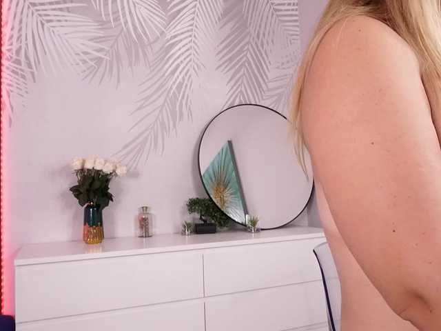 CandyRushhh live cam