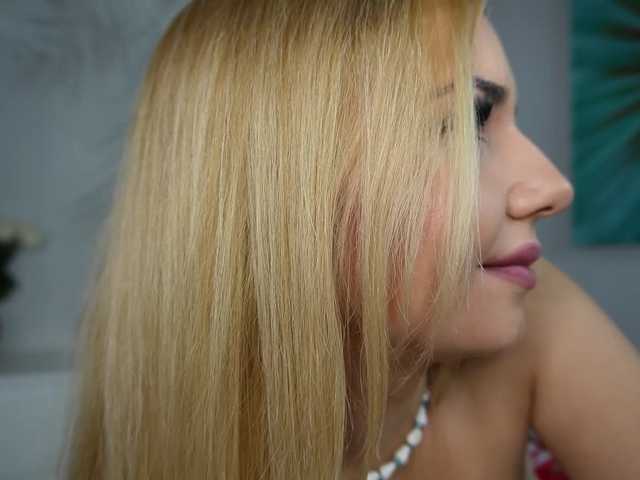 Candyrushhh live cam