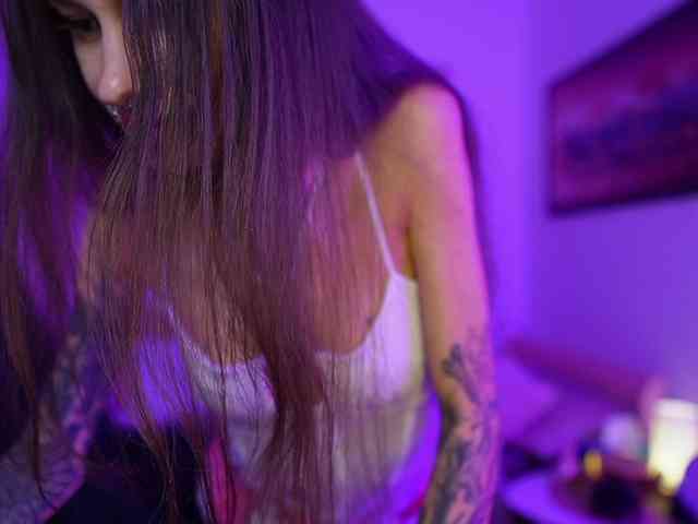 AprillGrey webcam
