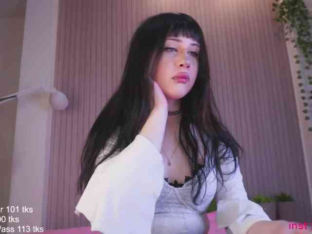 Model: IsabellDesire