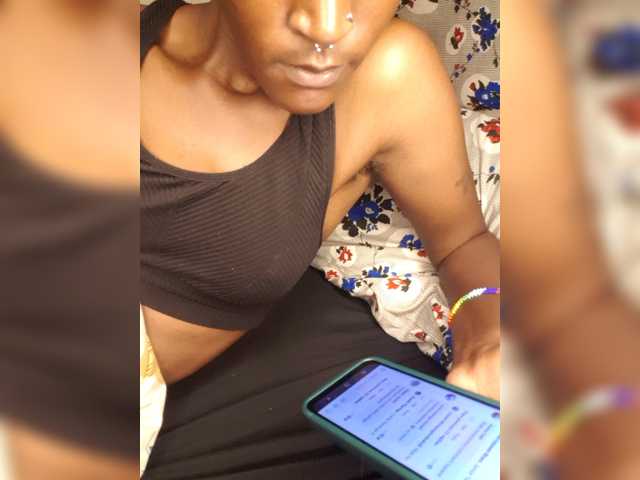 Sexygirly2 live cam on BongaCams